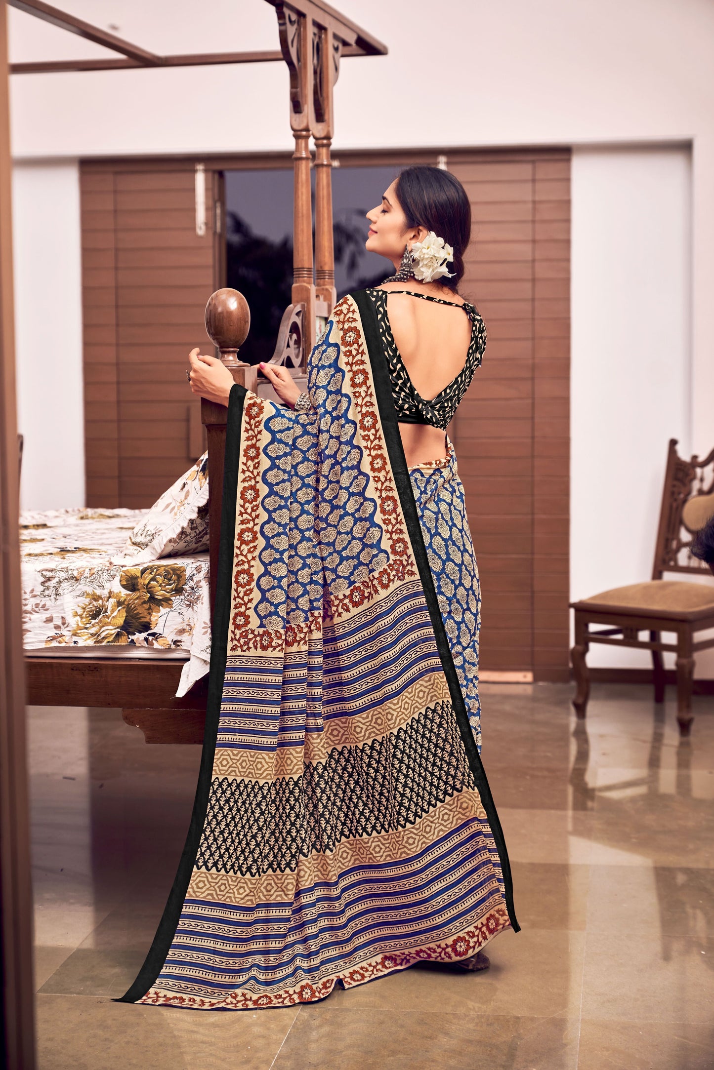 Handicraft Ladies Ikat Pure soft Cotton Sari With Blouse Piece (LKH)