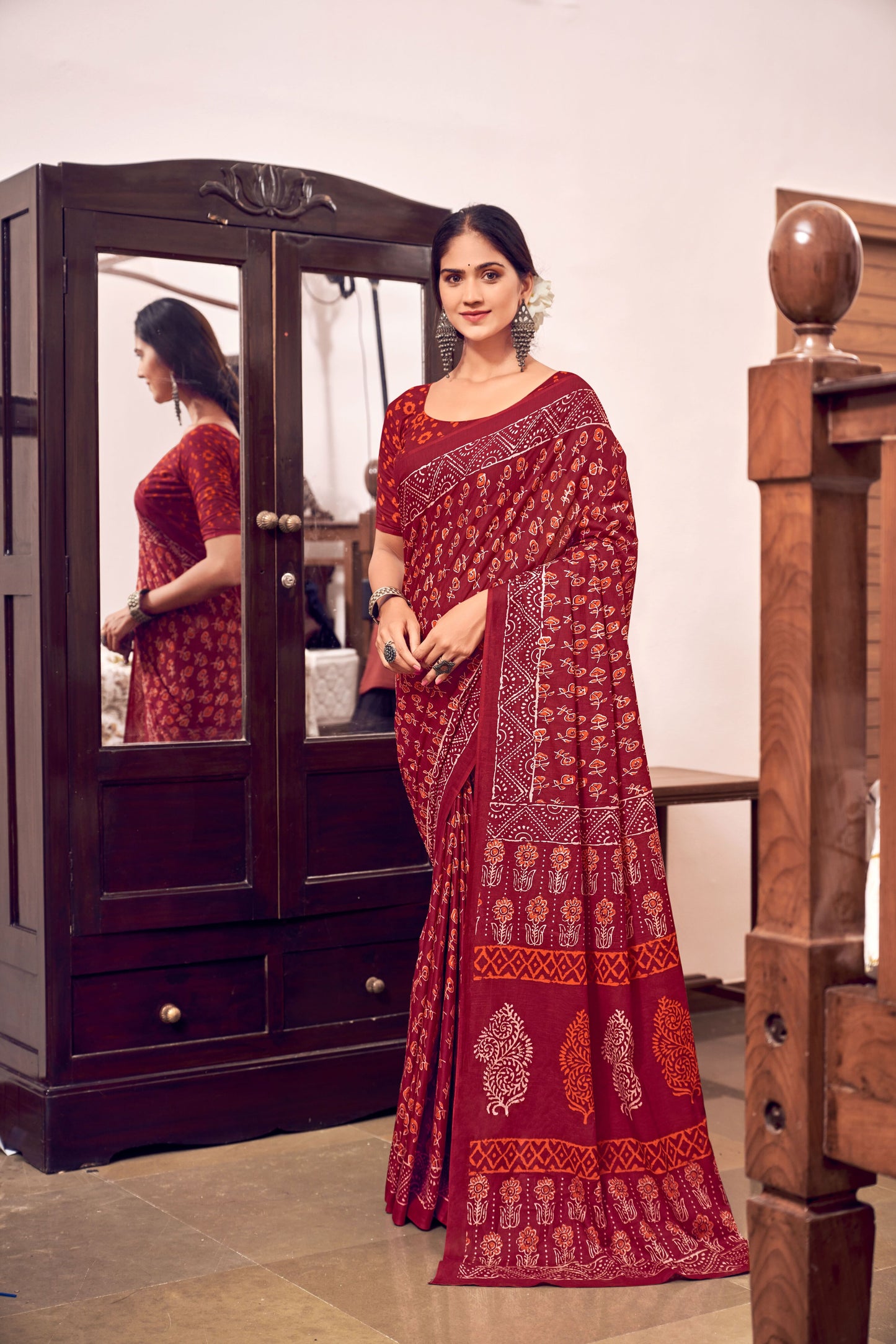 Handicraft Ladies Ikat Pure soft Cotton Sari With Blouse Piece