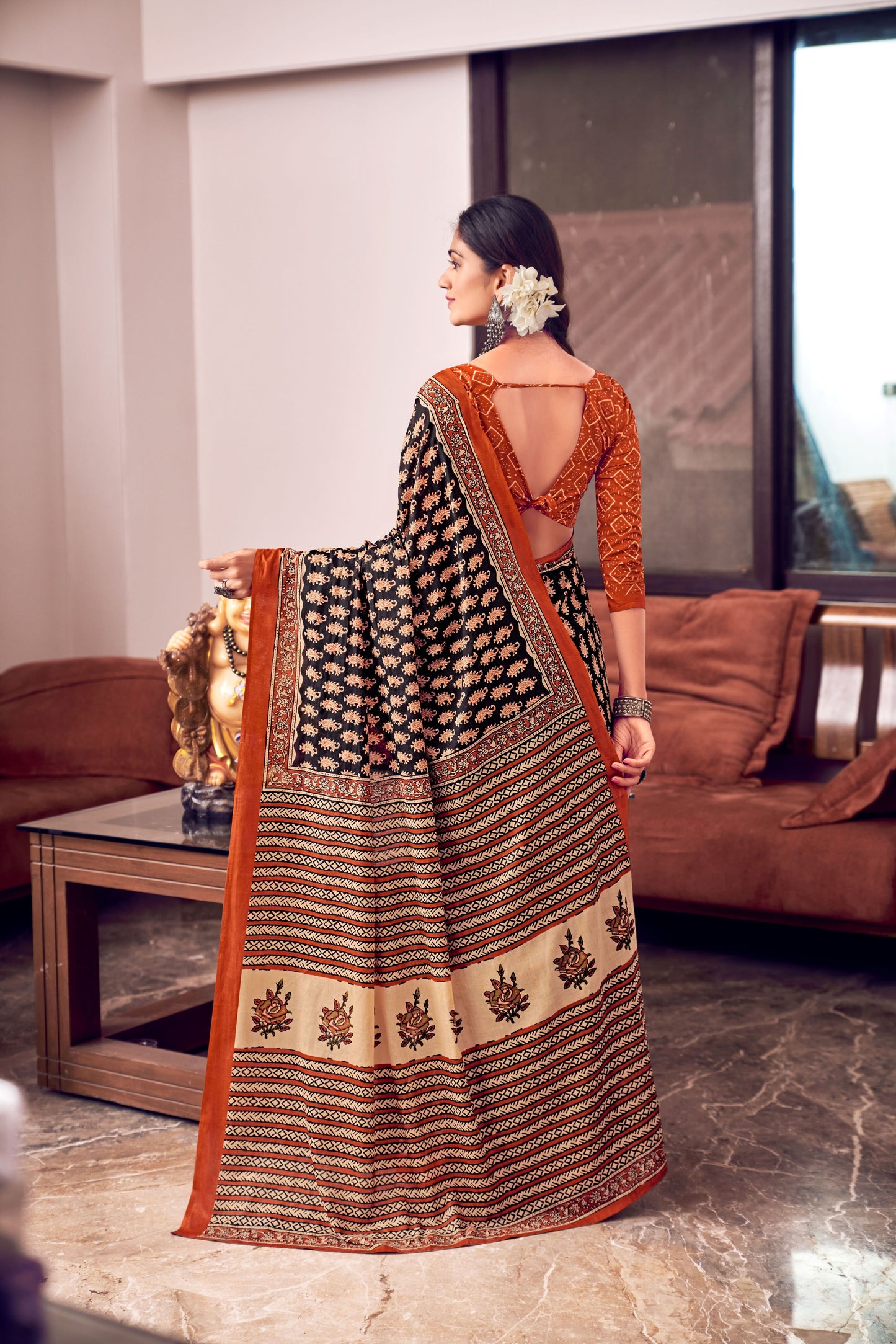 Handicraft Ladies Ikat Pure soft Cotton Sari With Blouse Piece