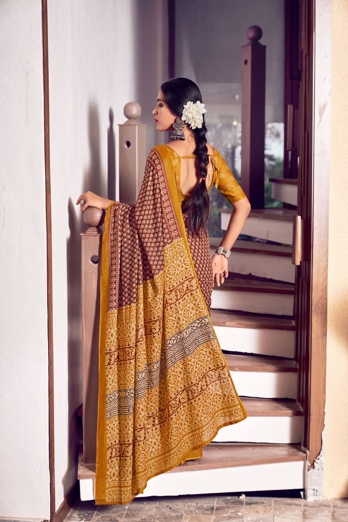 Handicraft Ladies Ikat Pure soft Cotton Sari With Blouse Piece