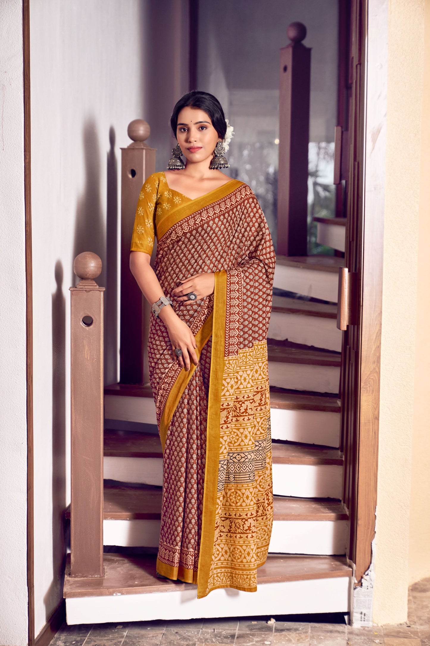Handicraft Ladies Ikat Pure soft Cotton Sari With Blouse Piece