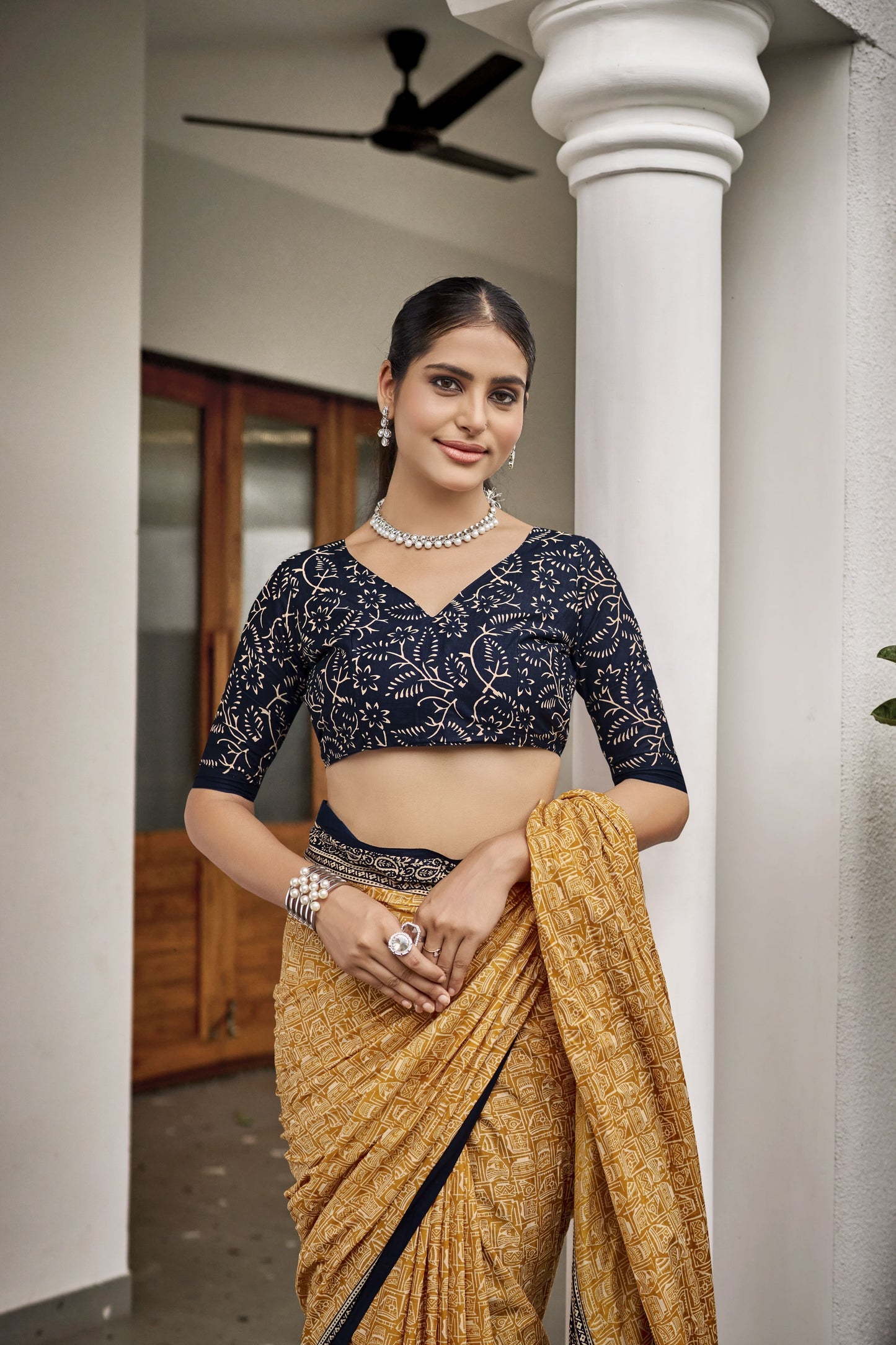 Handicraft Ladies Ikat Pure soft Cotton Sari With Blouse Piece (LKH)
