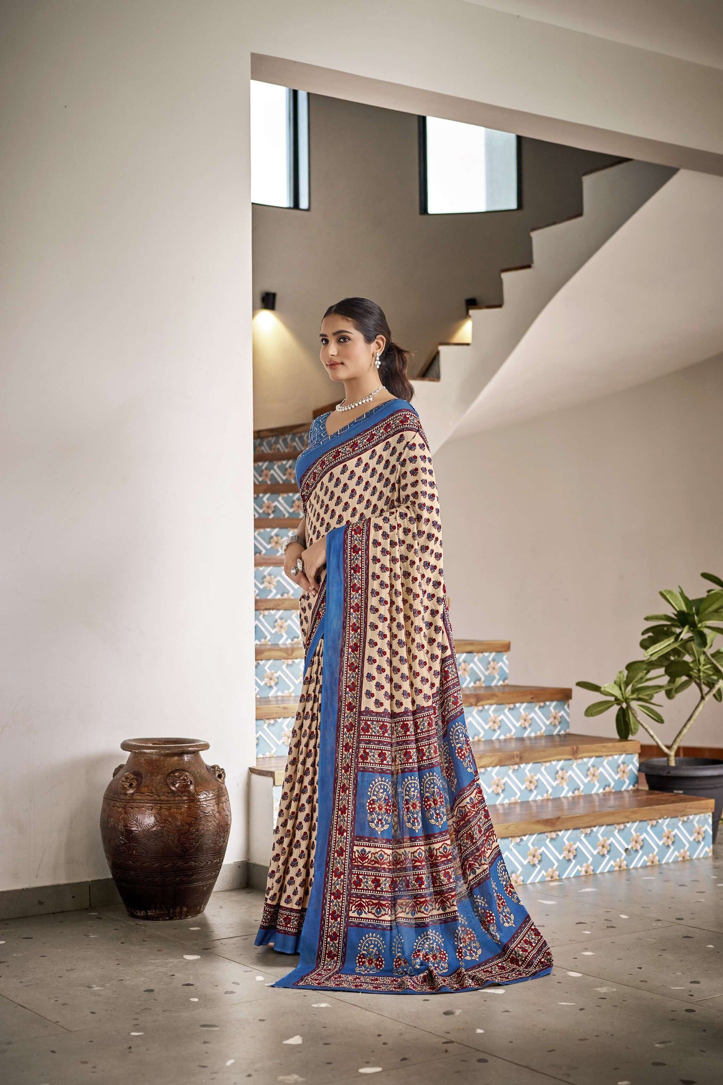 Handicraft Ladies Ikat Pure soft Cotton Sari With Blouse Piece