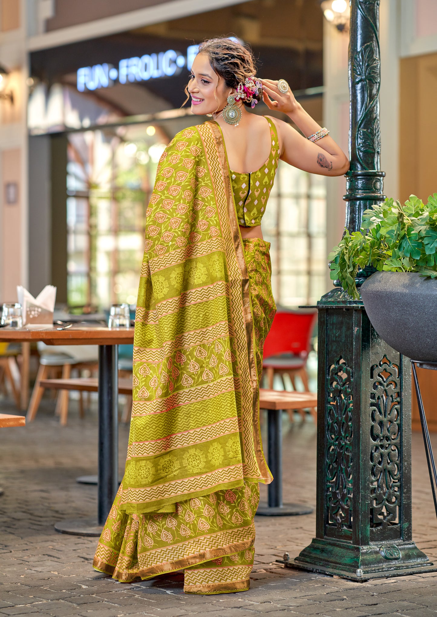 Beautifu Zari Border Bagru Ikat Hand Print Cotton mulmul sarees with blouse Piece