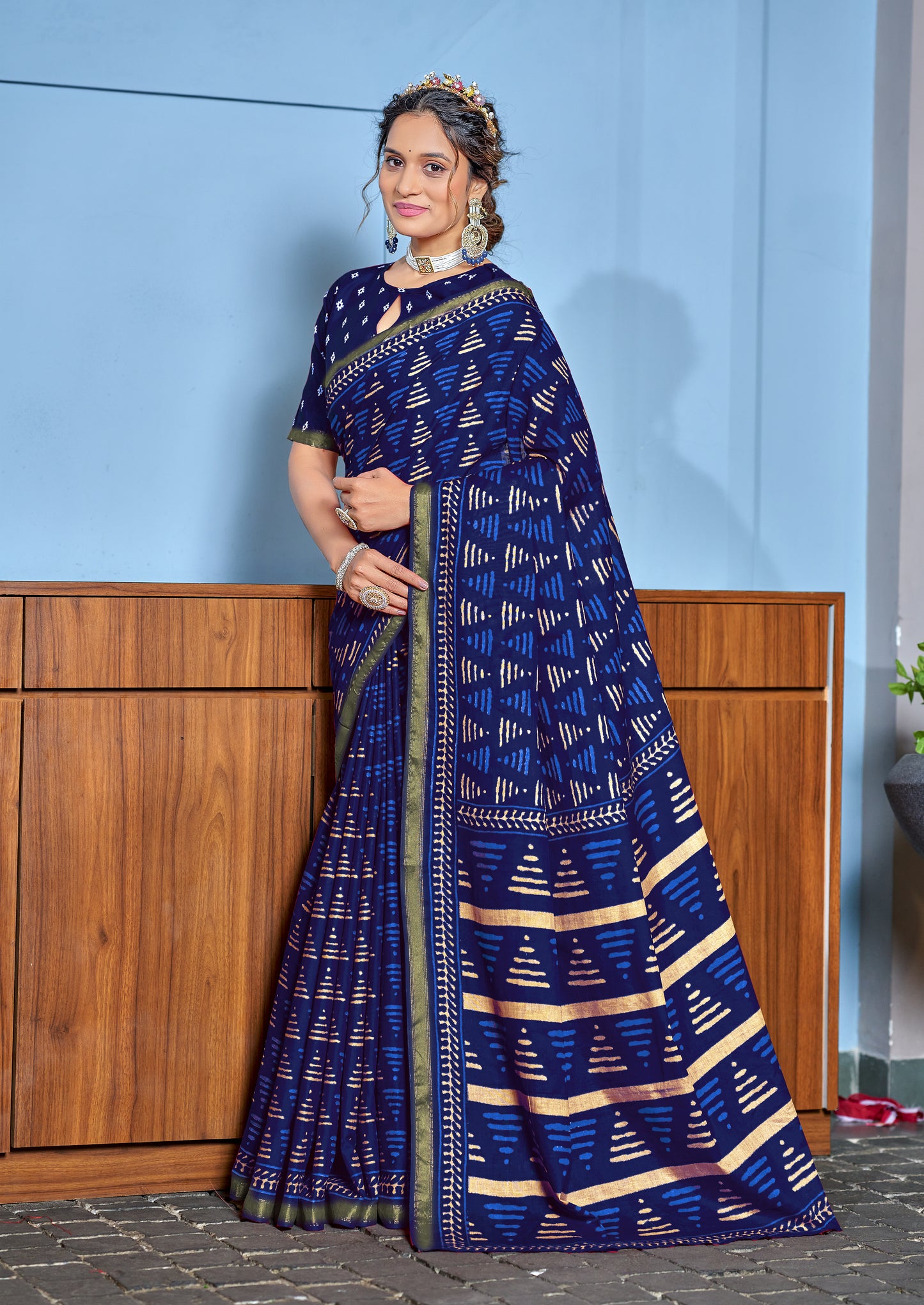 Beautifu Zari Border Bagru Ikat Hand Print Cotton mulmul sarees with blouse Piece