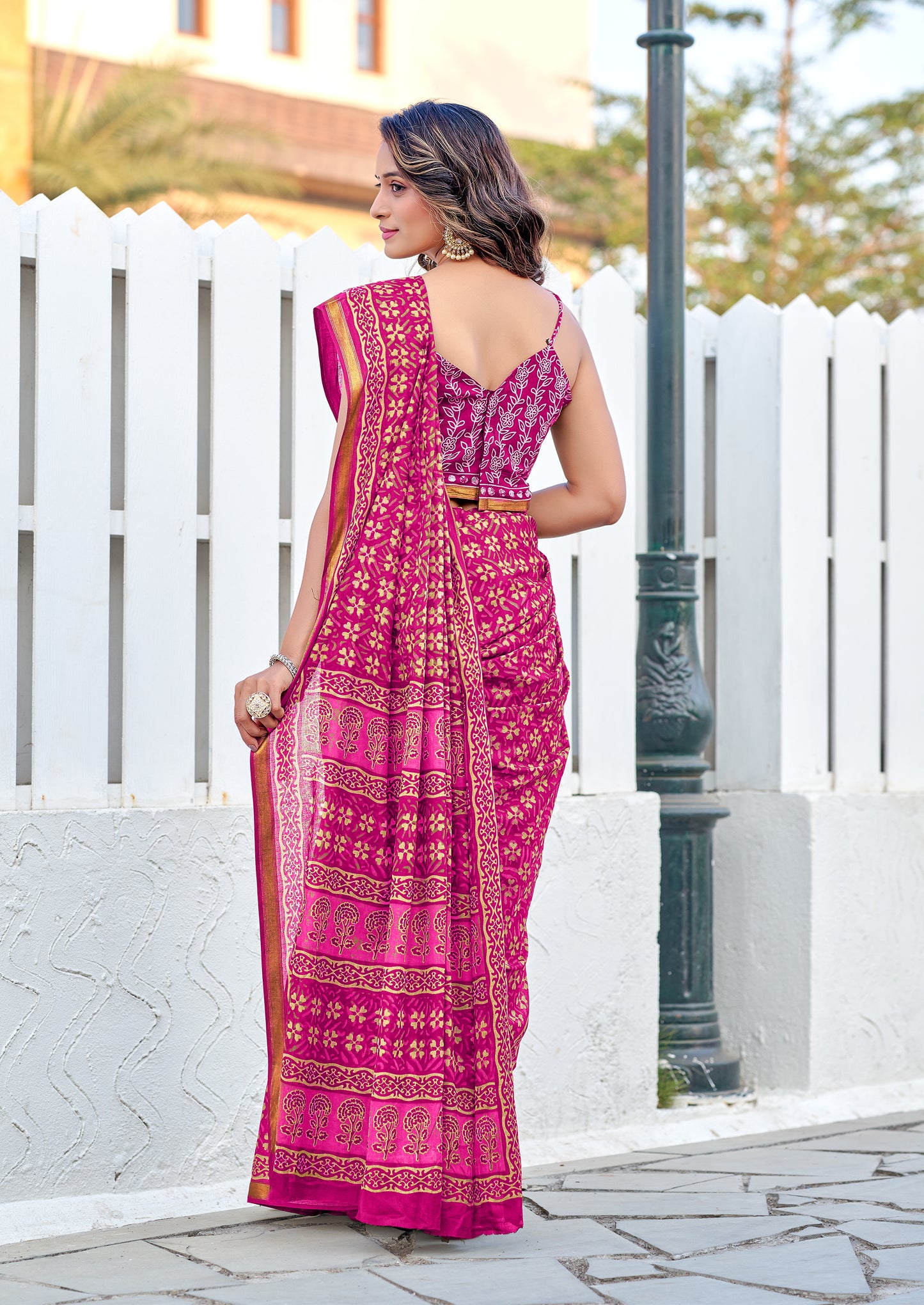 Beautifu Zari Border Bagru Ikat Hand Print Cotton mulmul sarees with blouse Piece