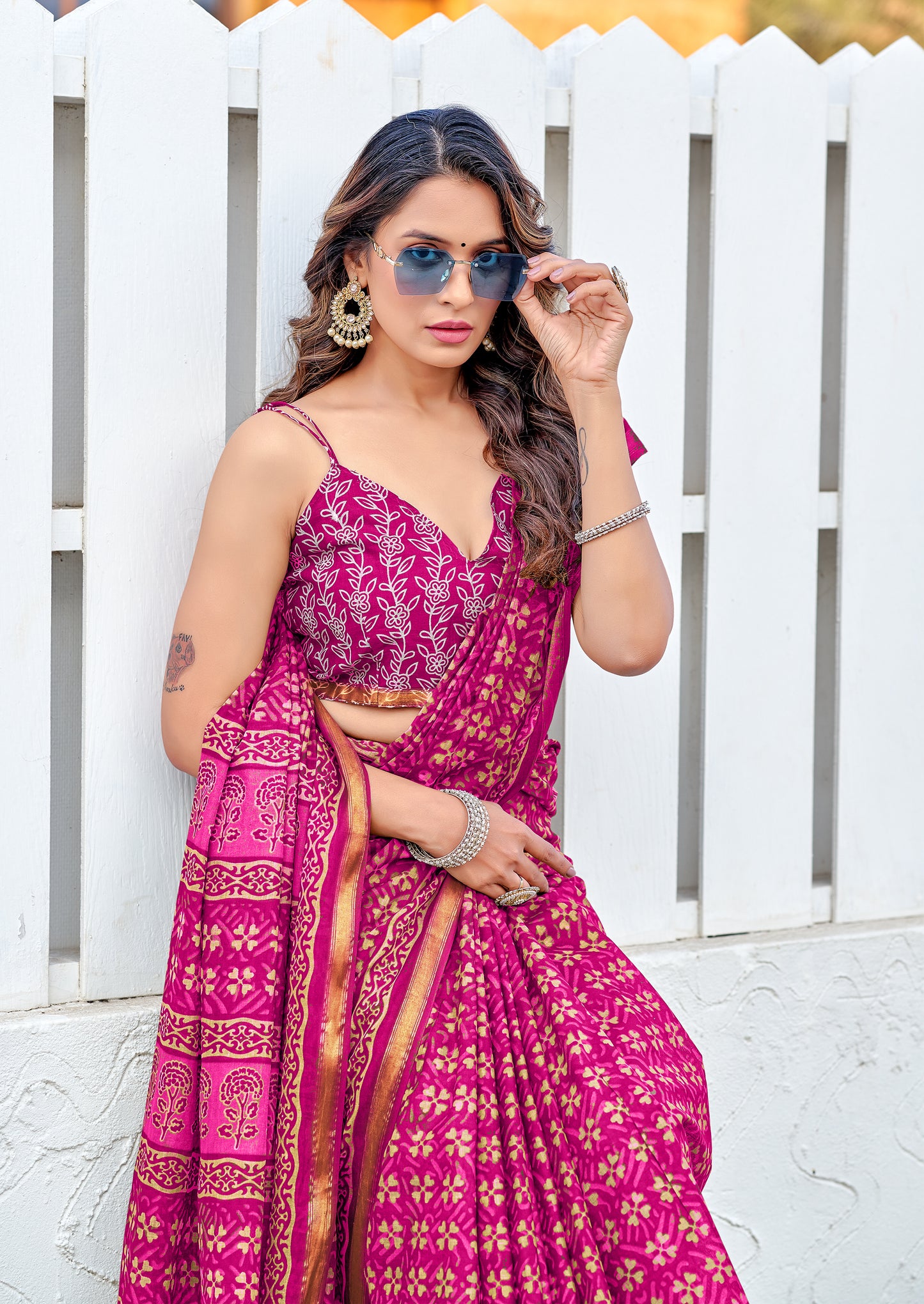 Beautifu Zari Border Bagru Ikat Hand Print Cotton mulmul sarees with blouse Piece