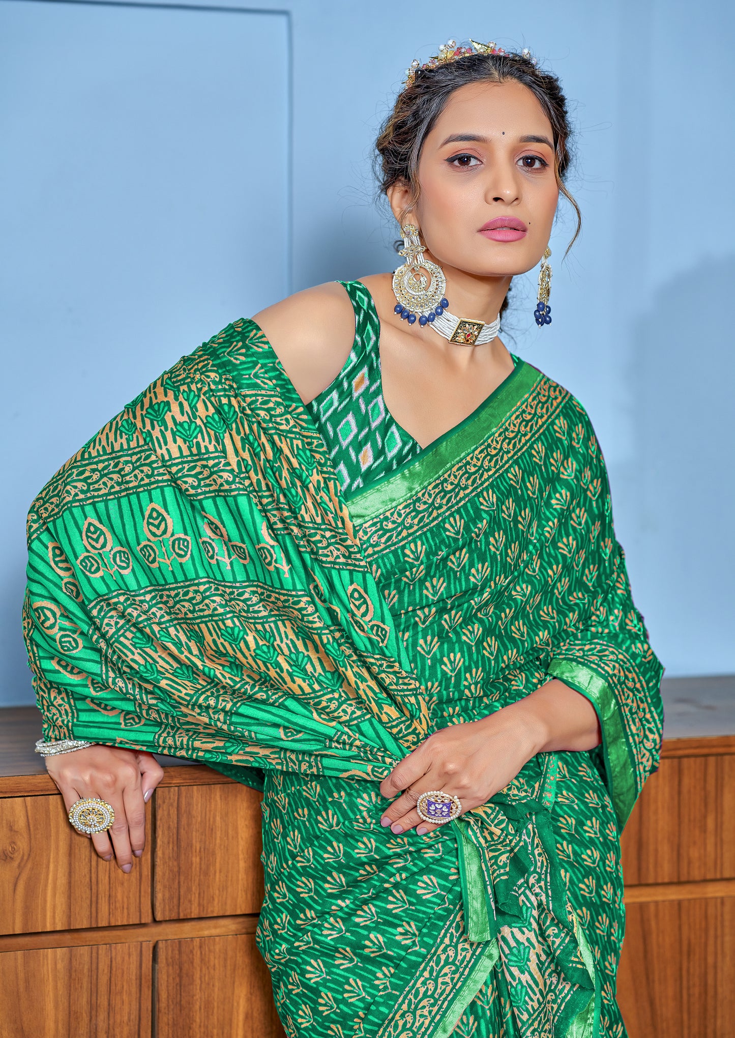 Beautifu Zari Border Bagru Ikat Hand Print Cotton mulmul sarees with blouse Piece