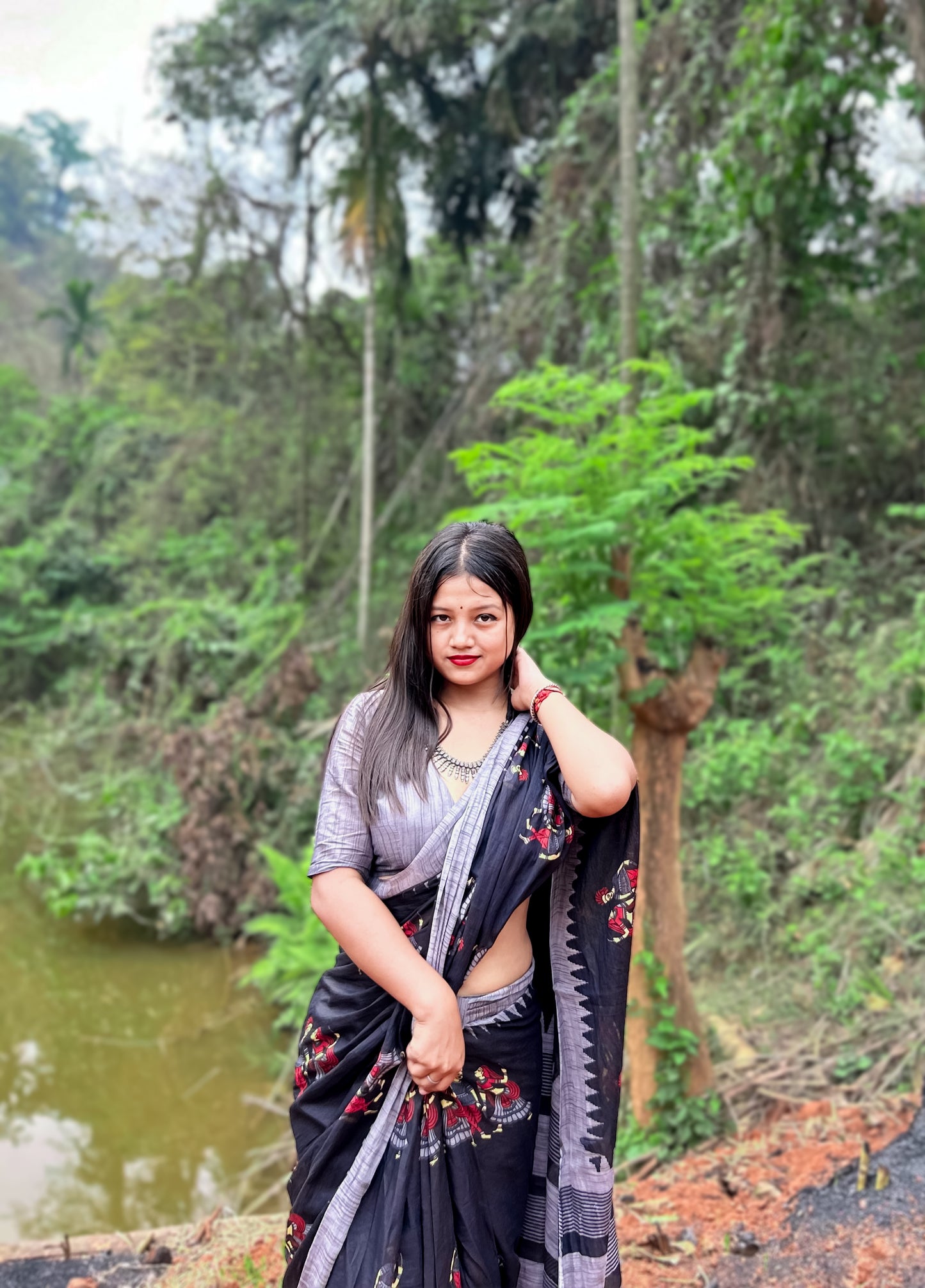 Handicraft Ladies Ikat Pure soft Cotton Sari With Blouse Piece