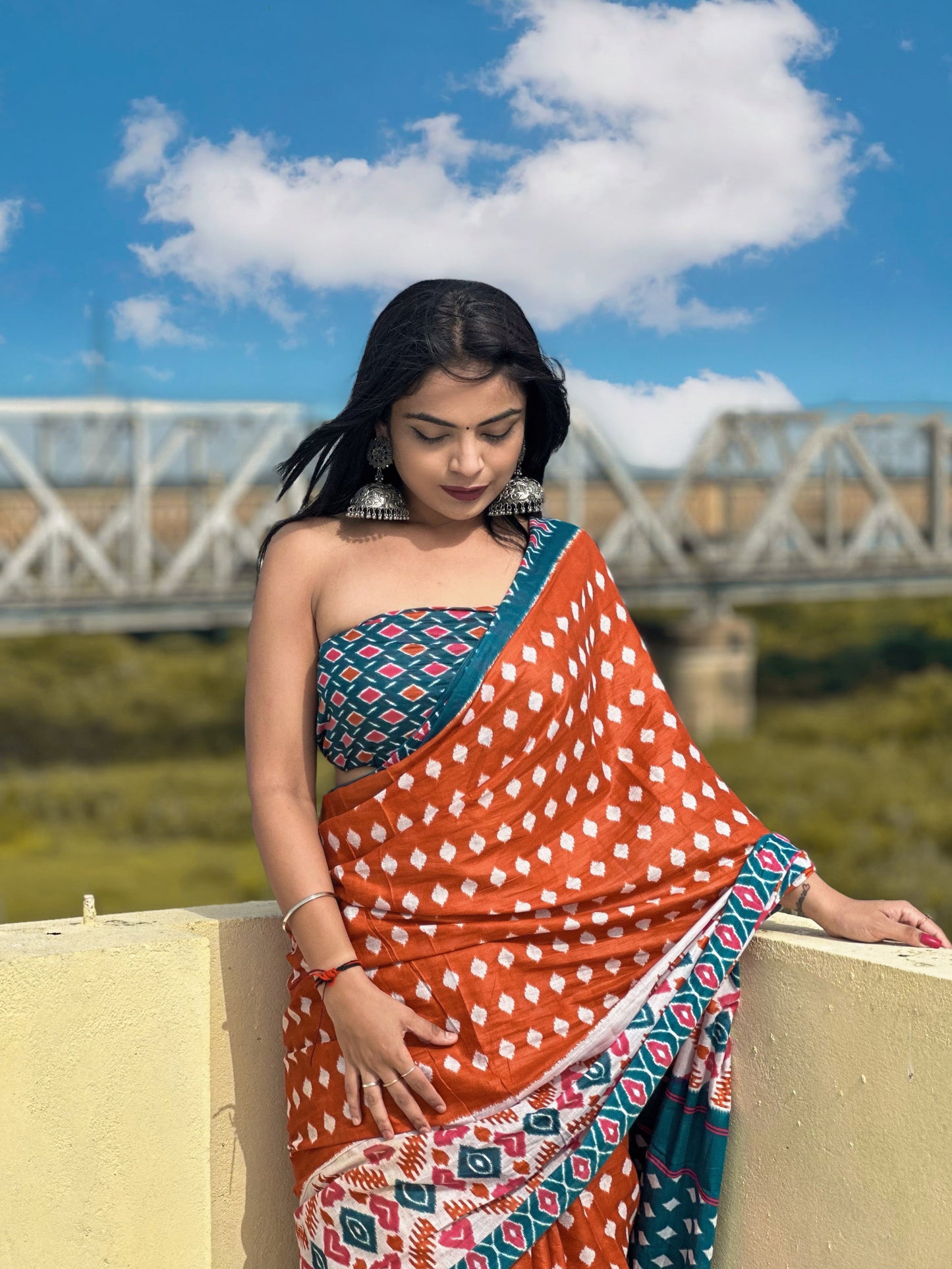 Handicraft Women's Ikat Pure soft Cotton Saree With Blouse Piece