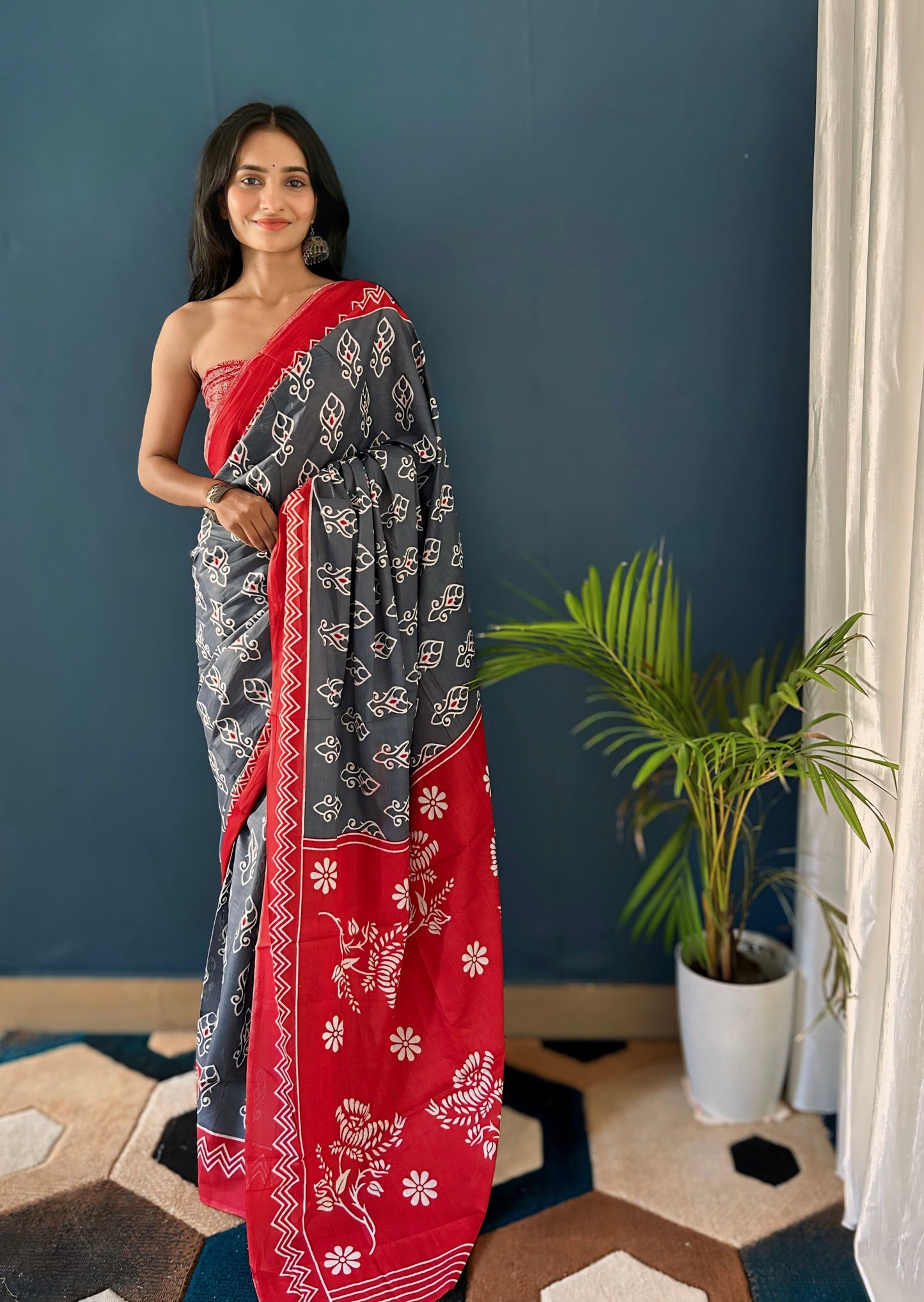 Handicraft Women's Ikat Pure soft Cotton Saree With Blouse Piece