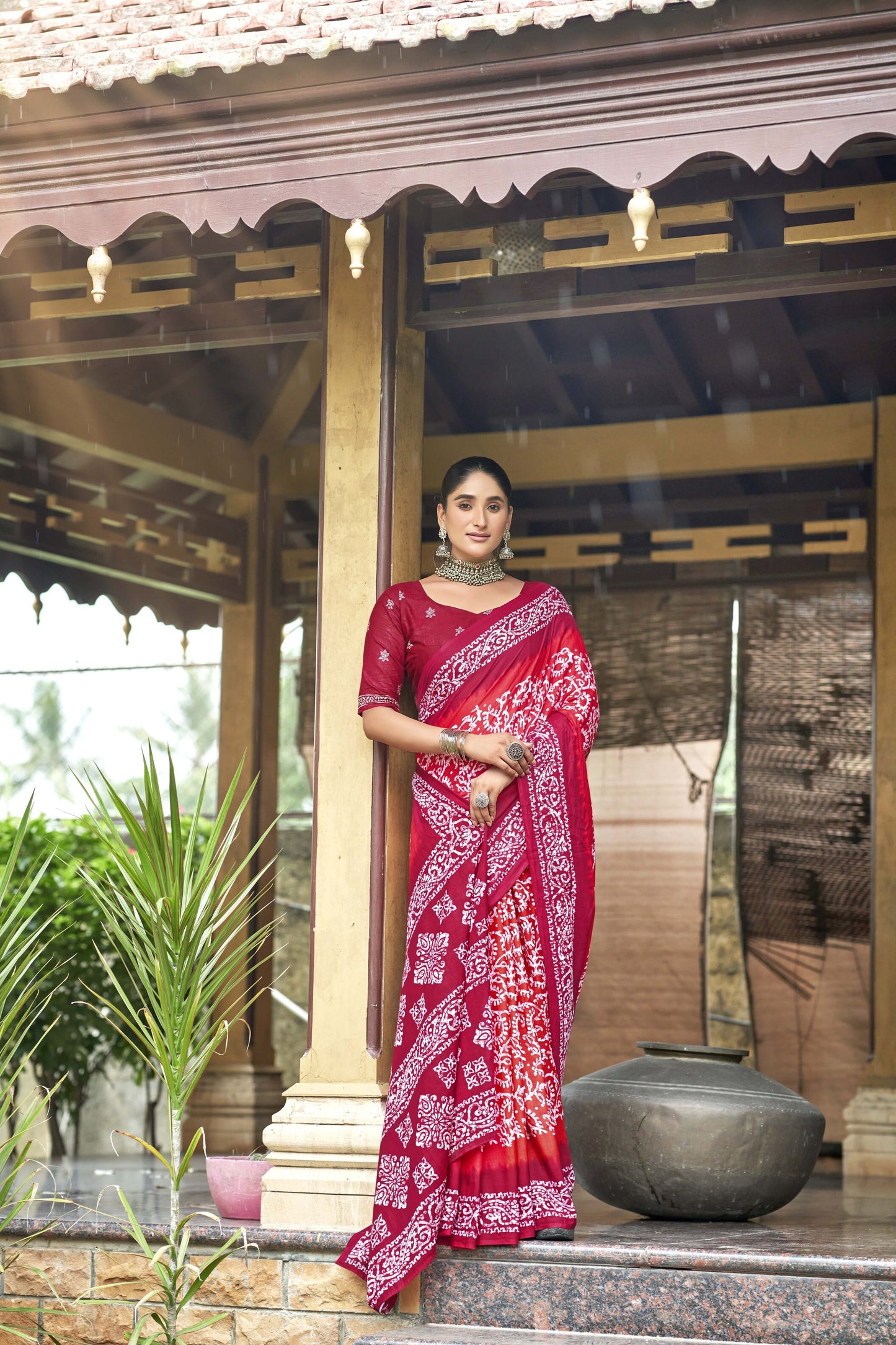 Handicraft Ladies Ikat Pure soft Cotton Sari With Blouse Piece