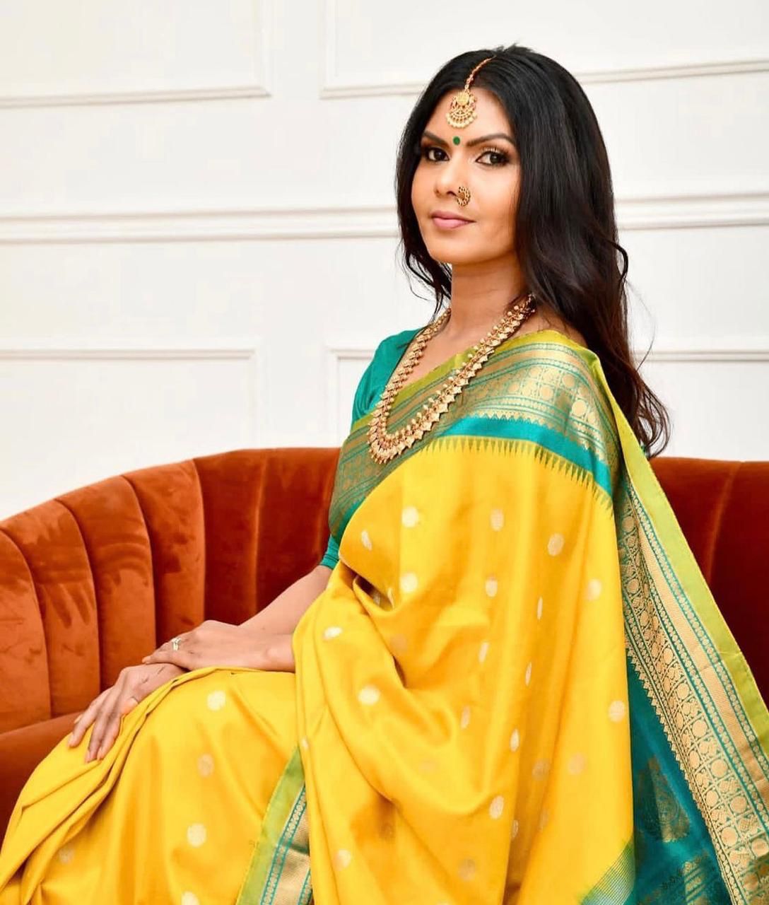 Ethinic Pocket Beautiful Yellow Soft Silk Jacquard Zari Weaving Saree.