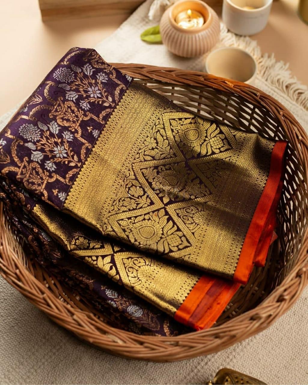 Ethinic Pocket Classy Soft Silk Saree With Jacquard Zari Weaving Work.