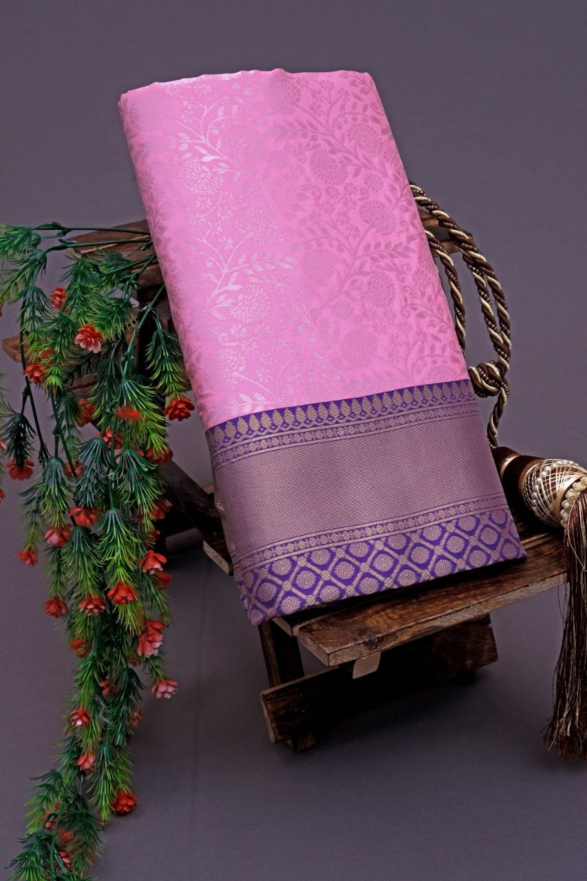Ethinic Pocket Soft Silk Jacquard Zari Weaving Saree