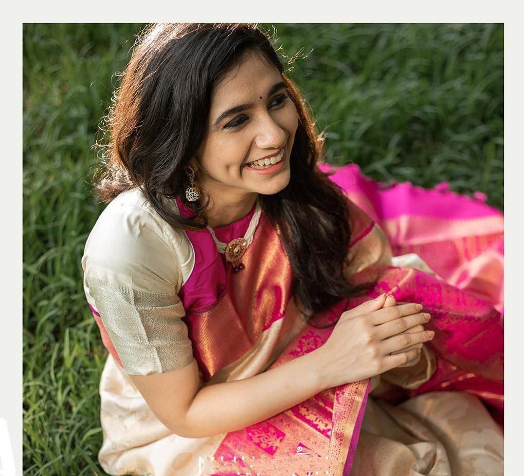 WHITE Banarasi zari woven SOFT LICHI SILK SAREE