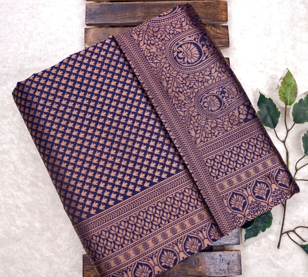 Banarasi zari woven Silk SAREE