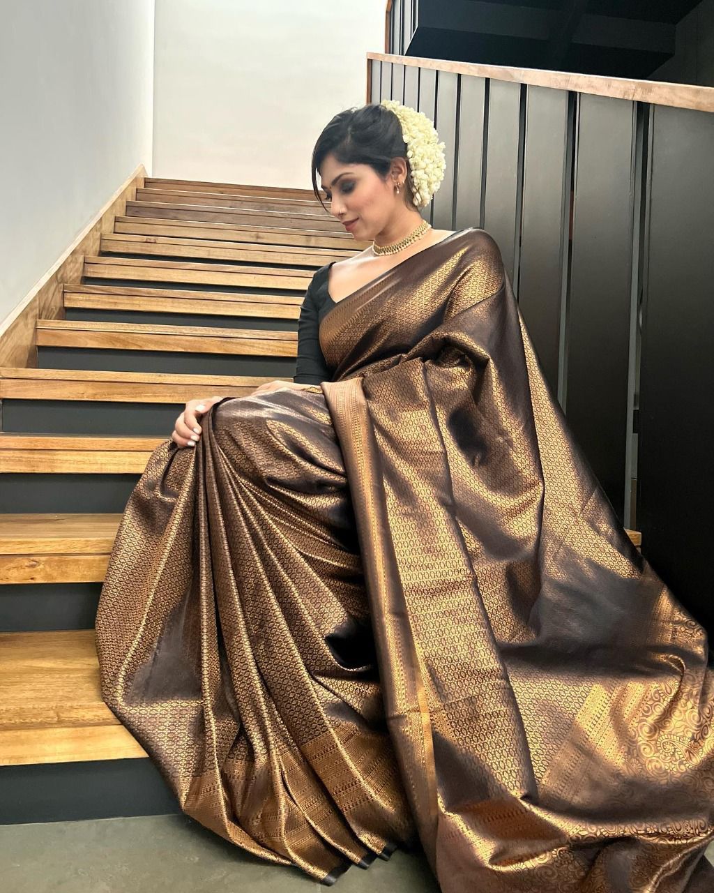 Banarasi zari woven BLACK GOLDEN SAREE
