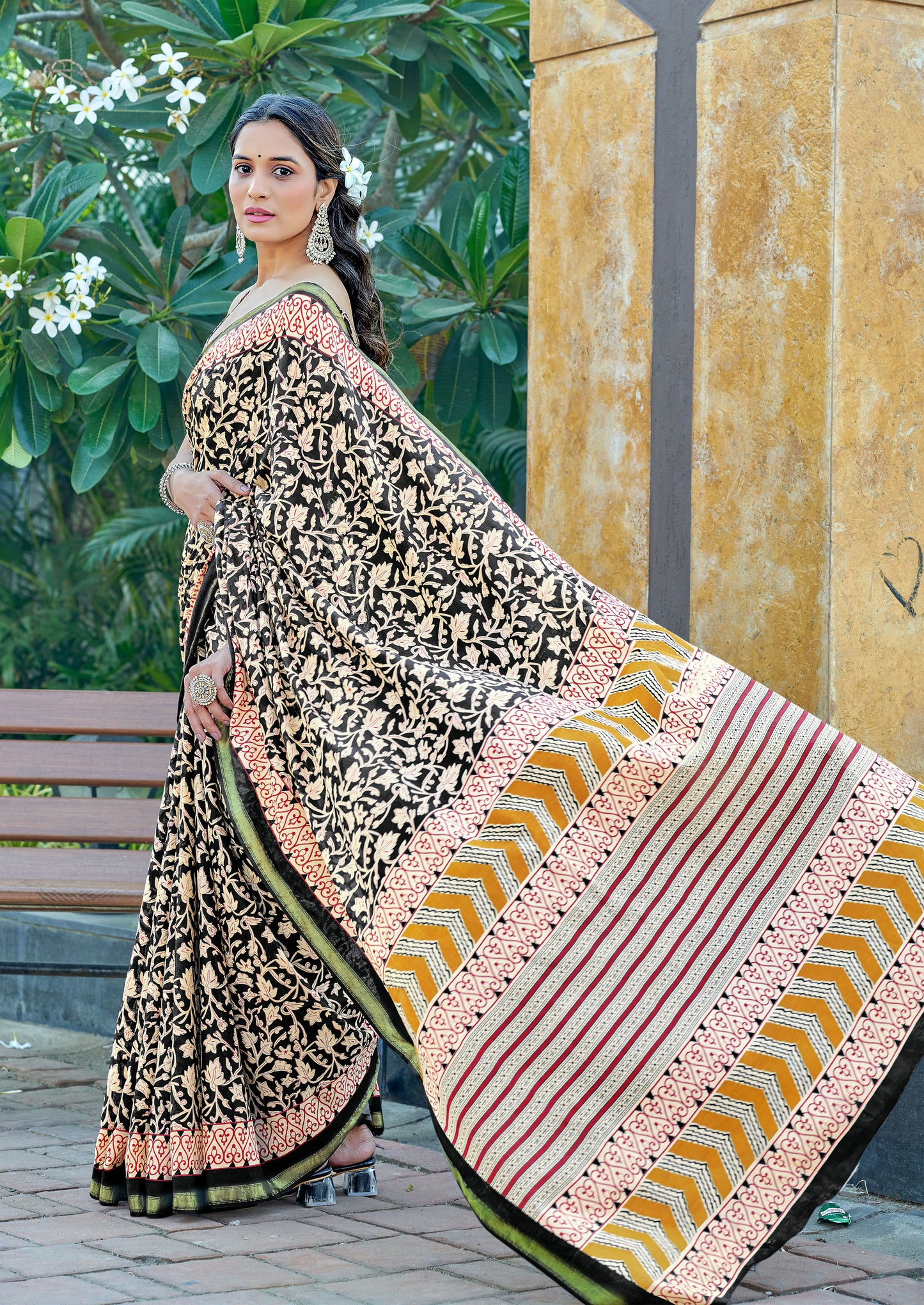 Beautifu Zari Border Bagru Ikat Hand Print Cotton mulmul sarees with blouse Piece