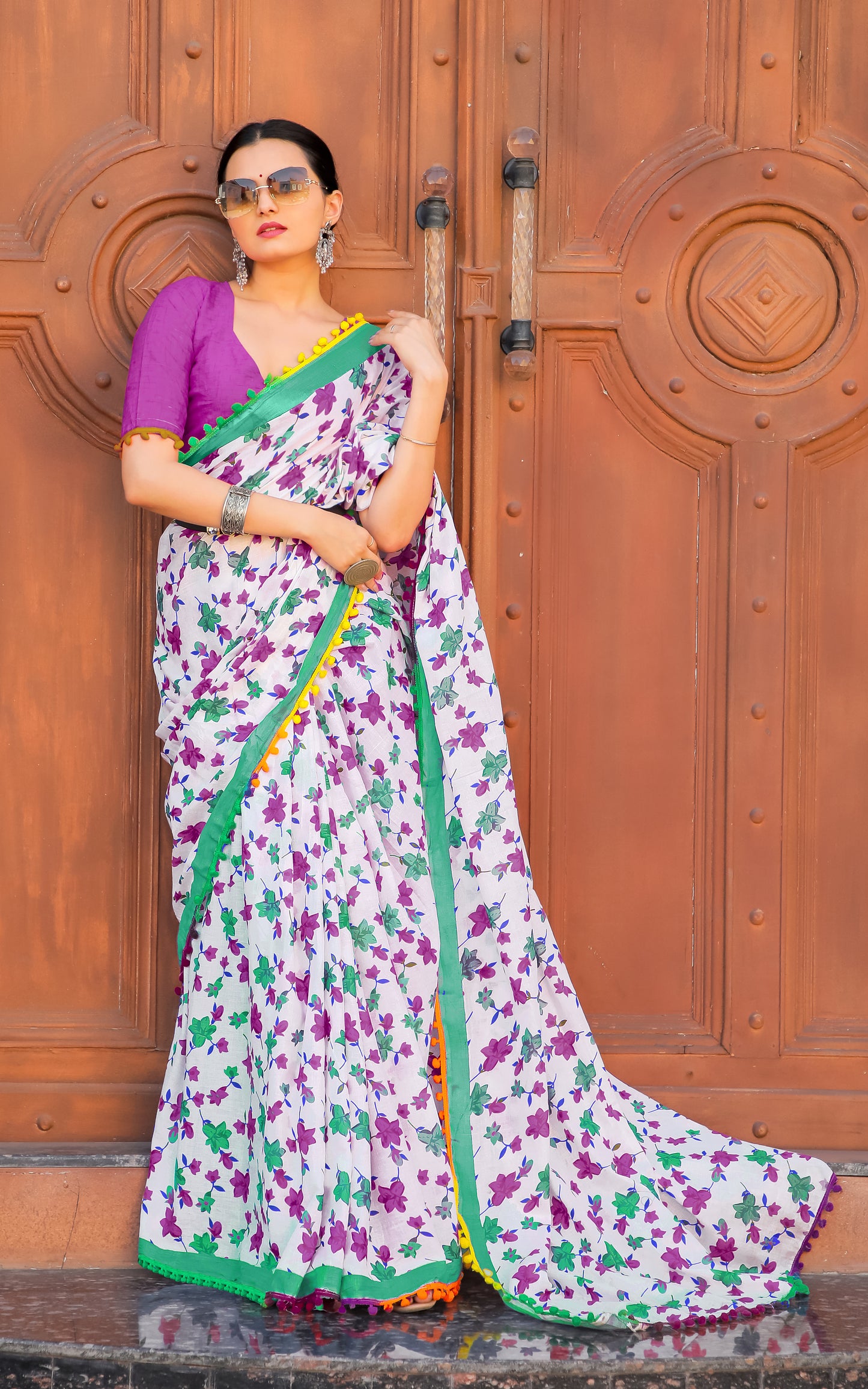 Handicraft Women's Ikat Pure soft Cotton Saree With Blouse Piece