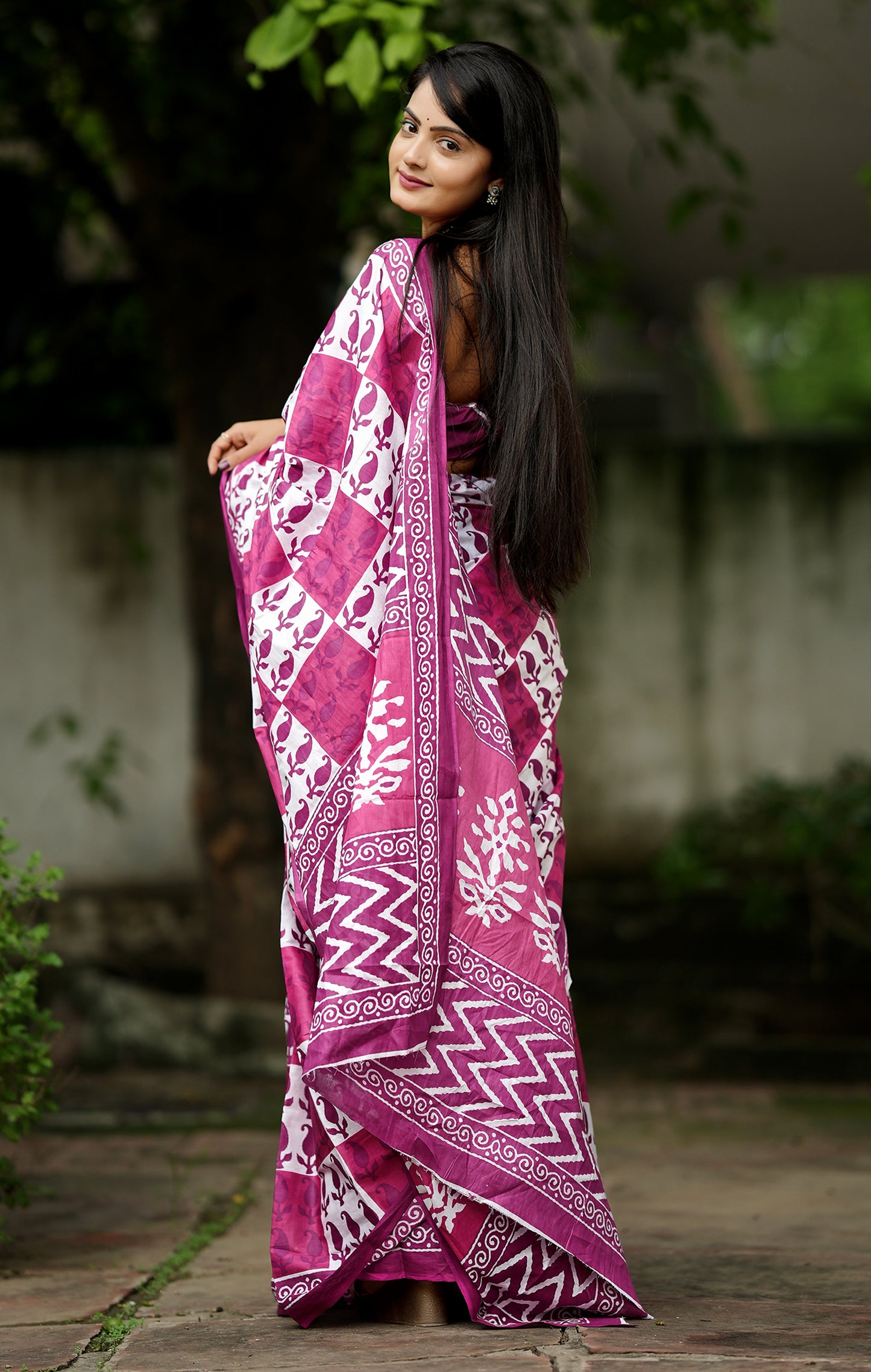 Handicraft Ladies Ikat Block Print Pure soft Cotton Sari With Blouse Piece