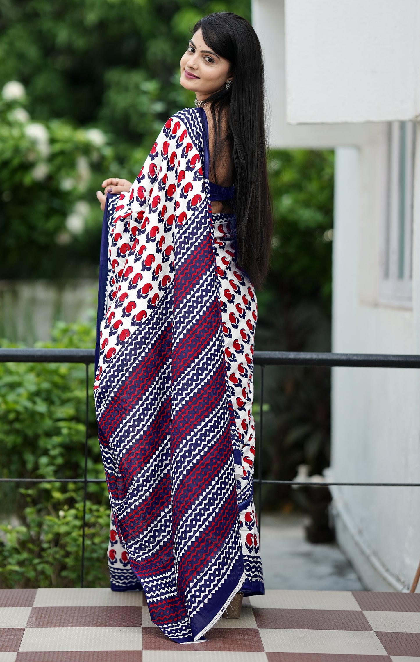 Handicraft Ladies Ikat Block Print Pure soft Cotton Sari With Blouse Piece