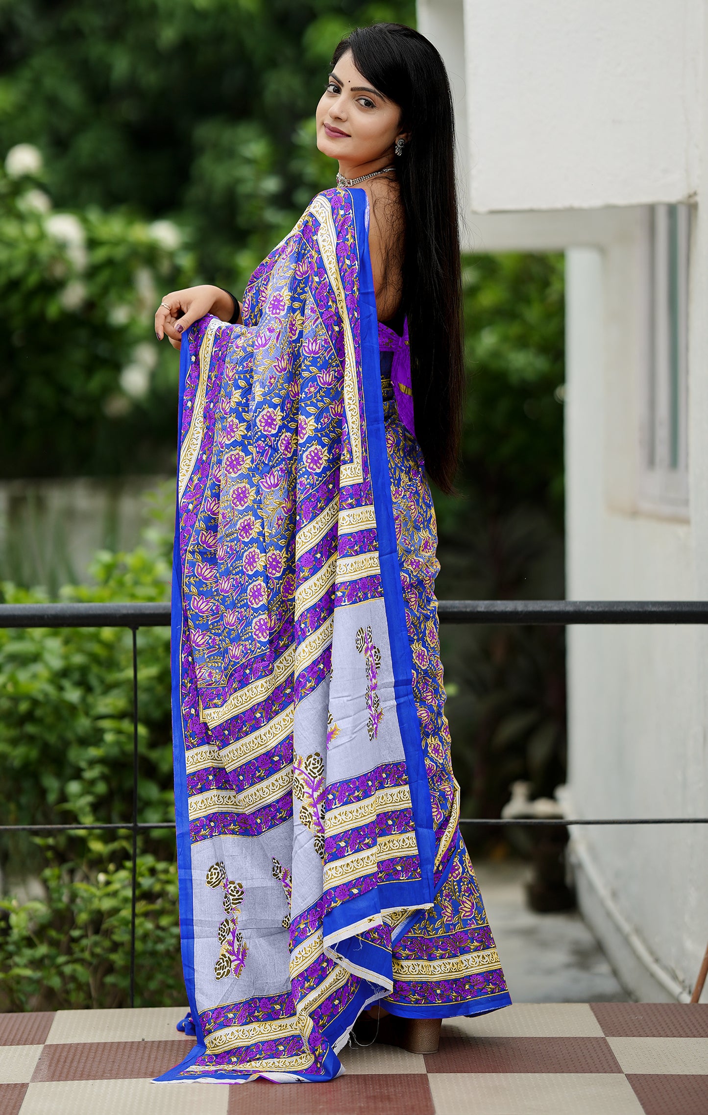 Handicraft Ladies Ikat Block Print Pure soft Cotton Sari With Blouse Piece