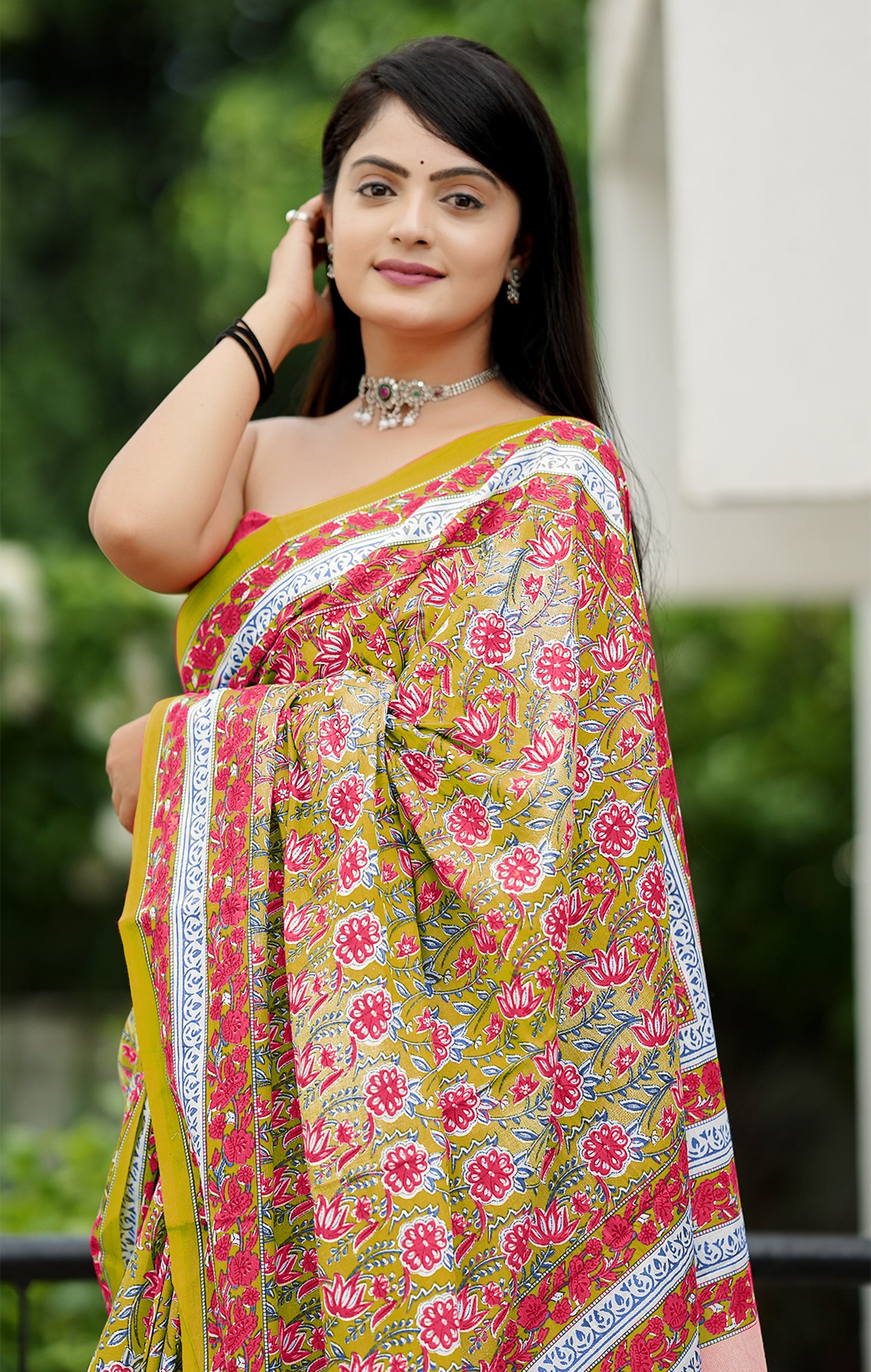 Handicraft Ladies Ikat Block Print Pure soft Cotton Sari With Blouse Piece