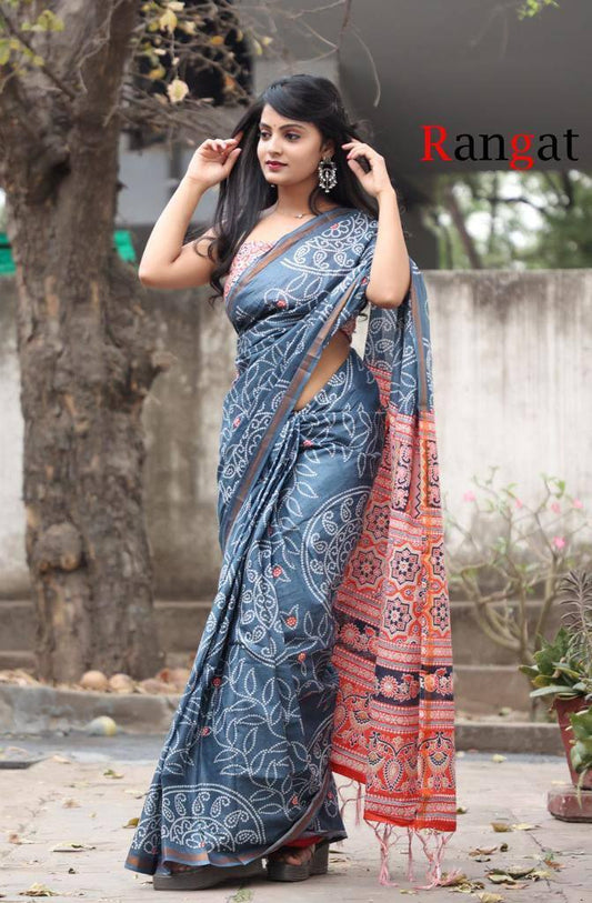 Handicrafts Women's Hand Block Bandhani Print Pure Soft Cotton Mulmul Saree Grey Multi Colour Zari Border with Blouse Piece