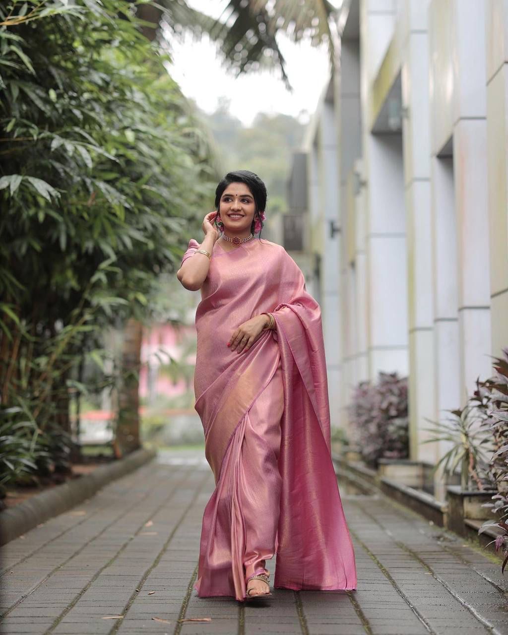 PINK Banarasi  zari  woven SOFT LICHI SILK SAREE