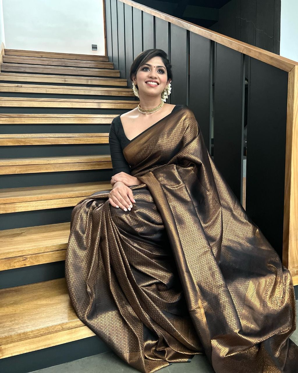Banarasi zari  woven BLACK GOLDEN SAREE