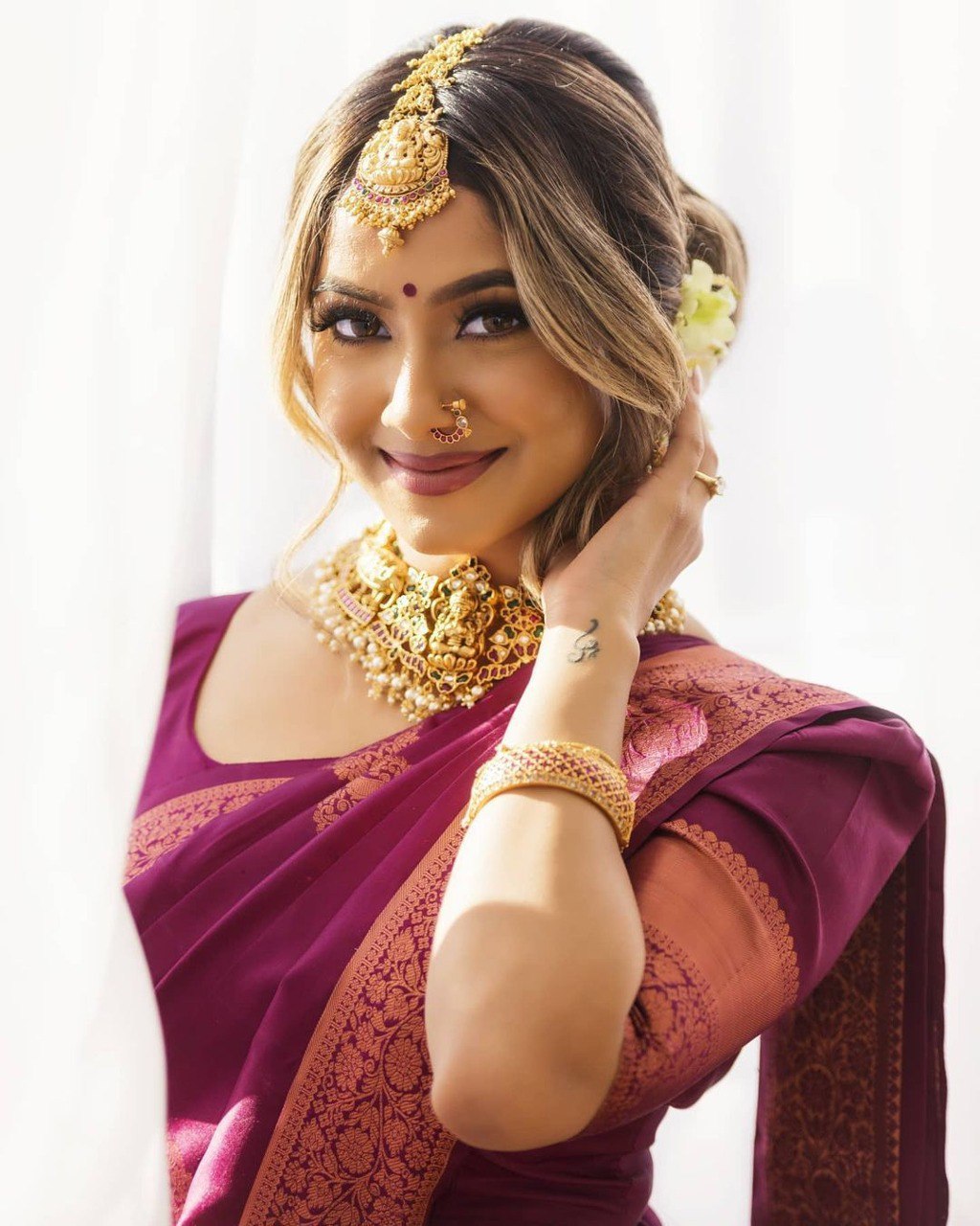 Ethinic Pocket Beautiul Soft Silk Jacquard Zari Weaving Saree